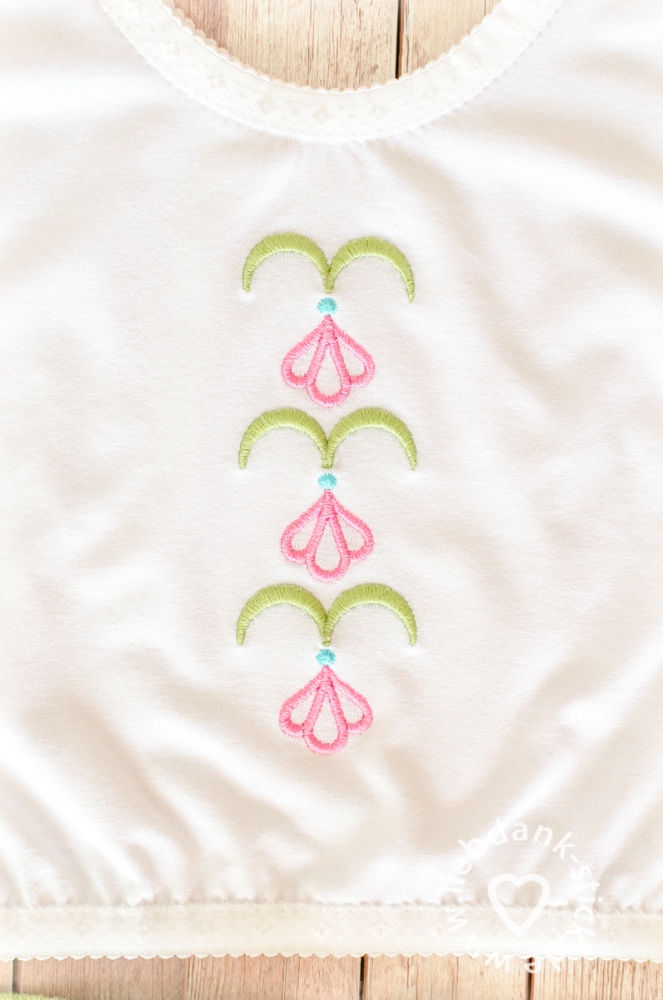 Bild 1 von Endlos Ornament Lea,  Endlos-Stickmusterset 10x10 + 13x18 + 16x26 + 20x36 Rahmen